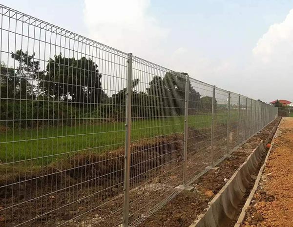 Hot Dipped Galvanized brc bending top fence heavy gauge rigid welded wire mesh fence panels