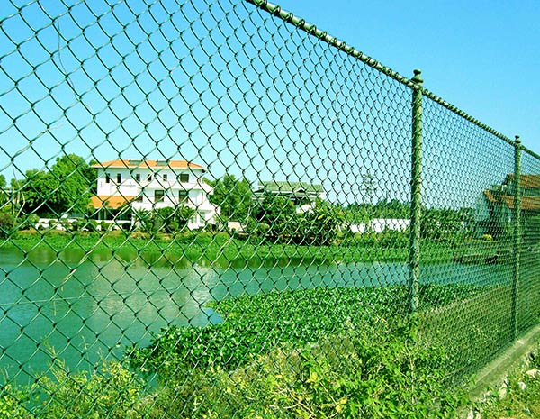 1.2mm 2'' 3'' Anti Climb Outdoor Security Gate Temporary Green PVC Coated Chain Link Fence