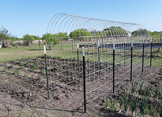 How to extend the life of wire mesh for fence