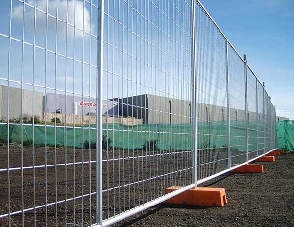Hot Dipped Galvanised to Australian Standard 2400mm(L) x 2100mm(H) Welded Mesh PanelTemporary Fence