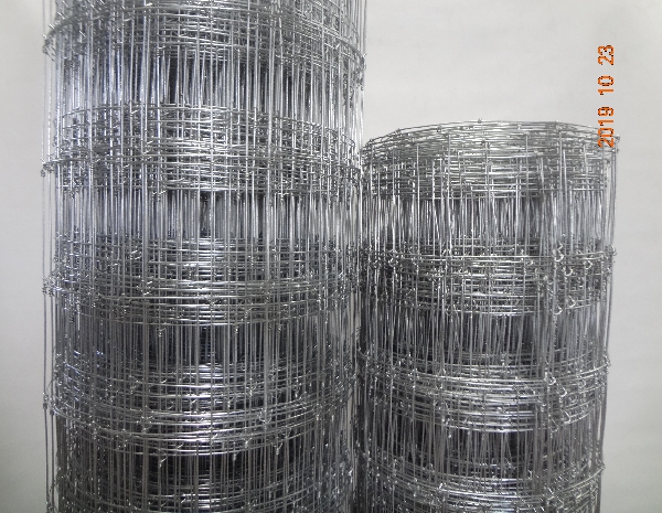 2.0m Height Galvanized 15cm Vertical Wire Distance 100m long Fixed-knot field fence