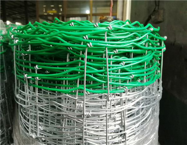 2.0m Height Galvanized 15cm Vertical Wire Distance 100m Long Green color PVC hinge  joint fence 