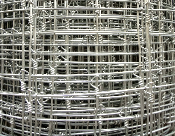 1.9m Height Galvanized 15cm Vertical Wire Distance 100m long fixed knot fence mesh