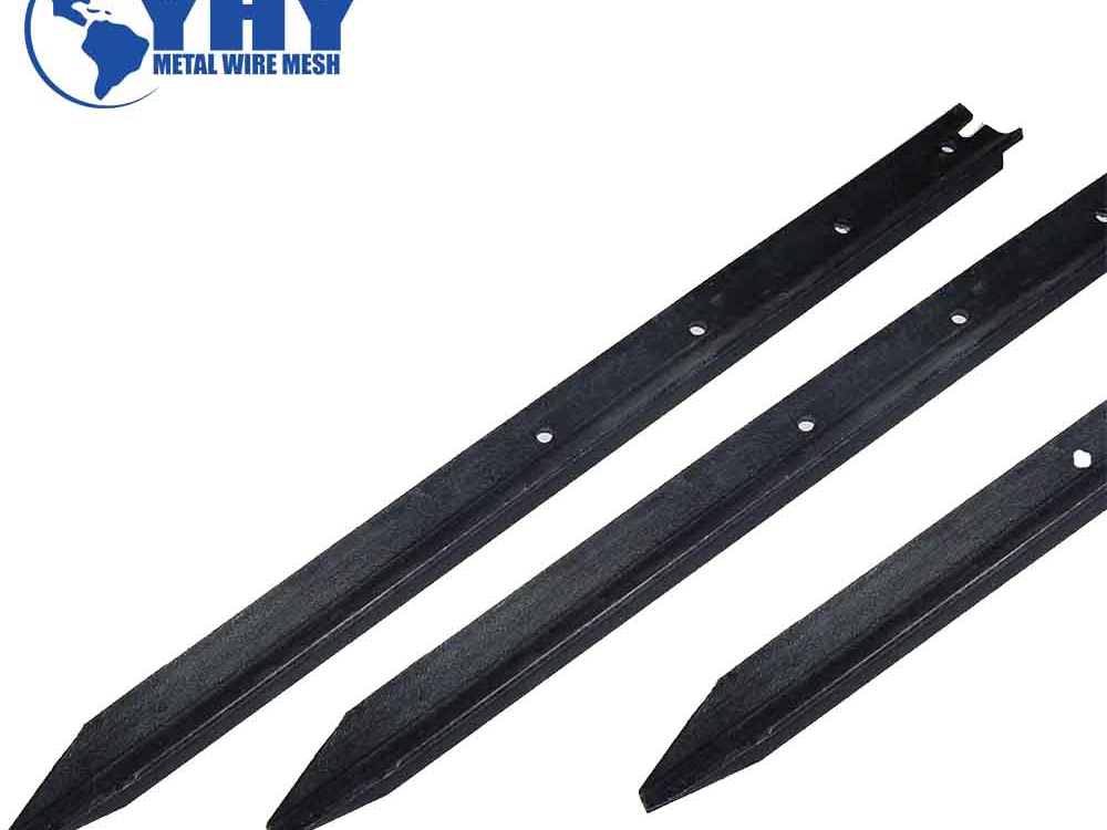Durable and long service life 1.86kg/m 1.35m long star picket for farm fence