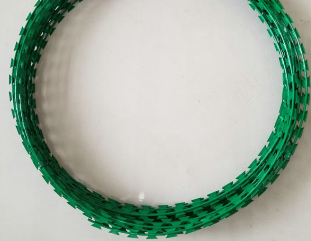 Color Powder Painted BTO-22 Concertina Razor Wire