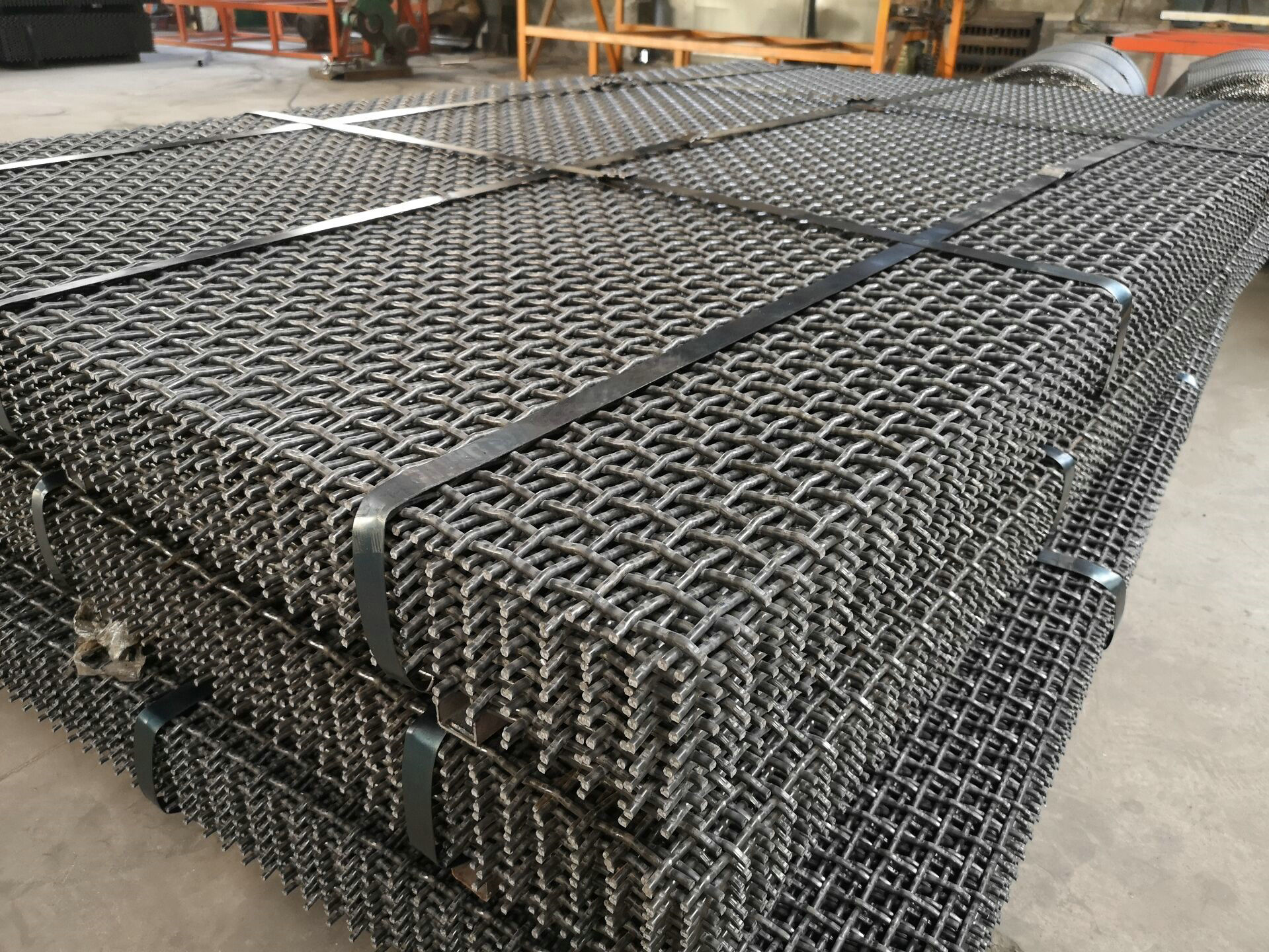 45# high carbon steel woven screen vibration screen mesh stone crusher screen 