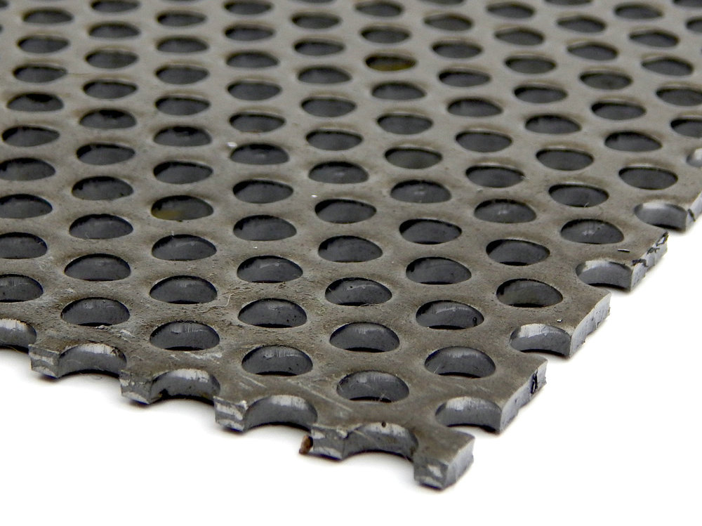 Long service life perforated metal sheet