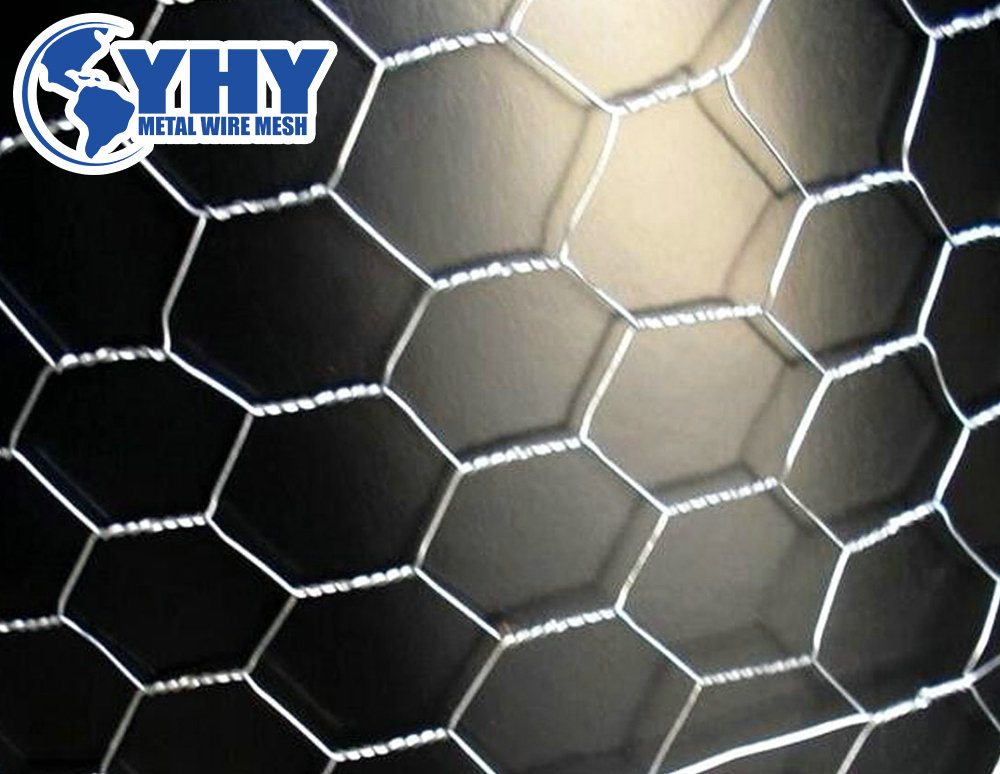 12 gauge Heavy zinc coated Hexagonal fish wire mesh 1 1/2