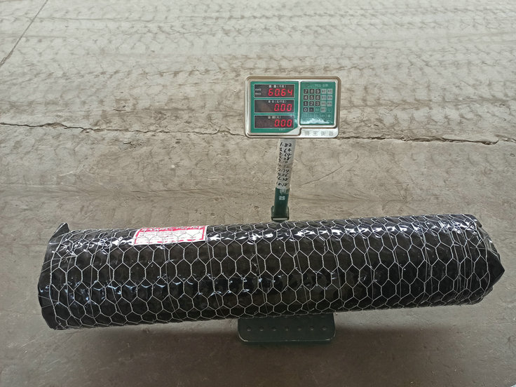 Hot-dip galvanized hexagonal net with 38mm mesh diameter and 1.6mm wire diameter 