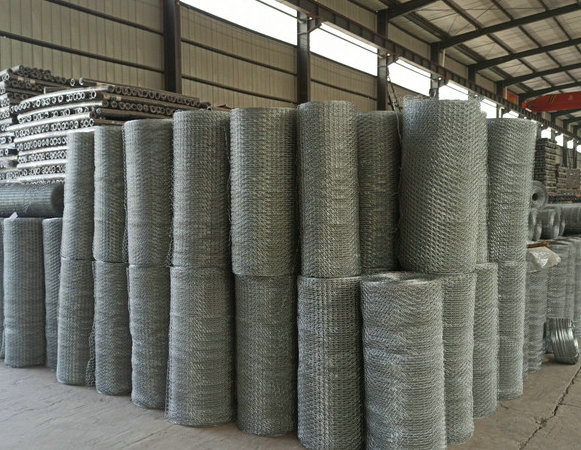 hot dipped galvanized hex web crops protection fence