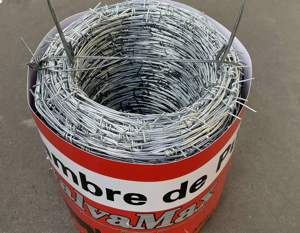 Factory direct sales of 200m long hot-dip galvanized barbed wire, suitable for the South American market