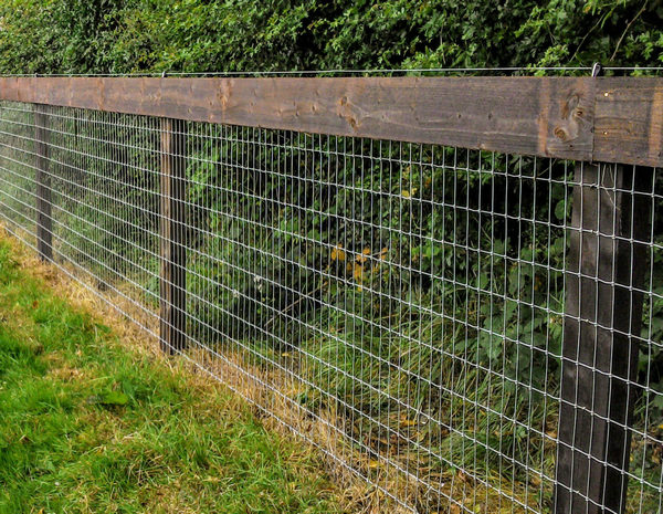 60 in. X 100 FT S Knot Non-Climb Horse Fence