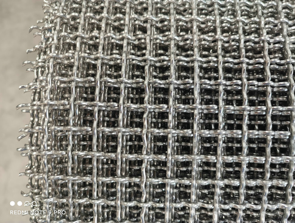 Surface quality and heat treatment of stainless steel wire mesh