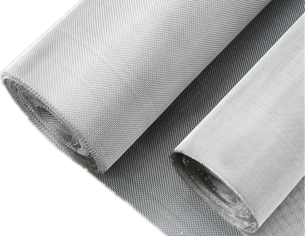 How does the corrosion resistance of stainless steel wire mesh come from