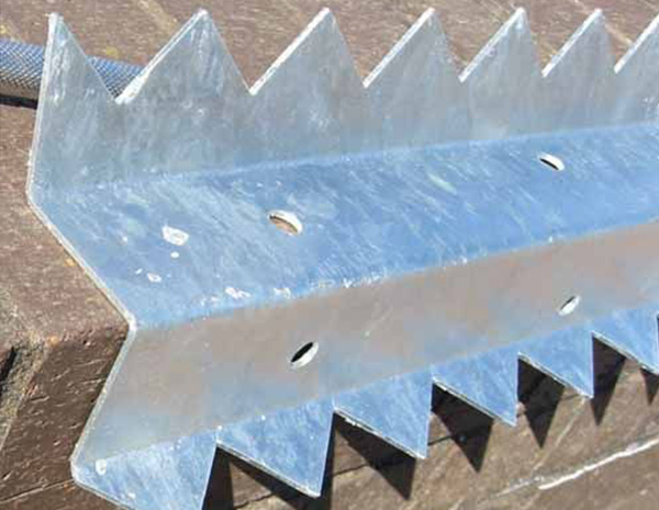 Razor Channel Spikes