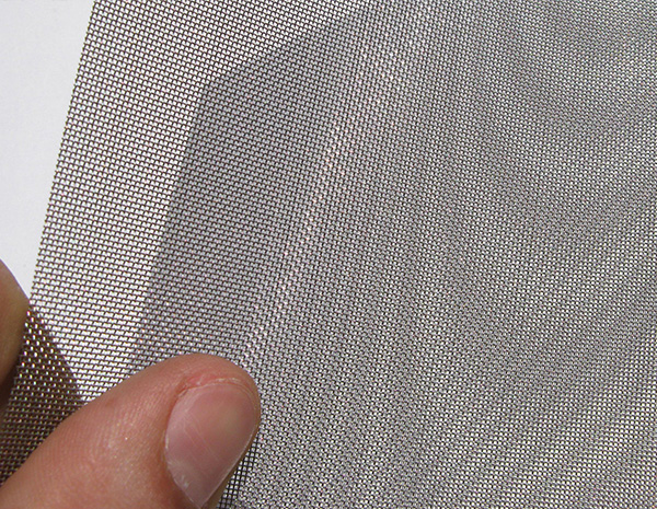 Identify the material of stainless steel wire mesh by color