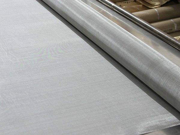 What are the issues that need to be paid attention to in the maintenance of stainless steel wire mesh