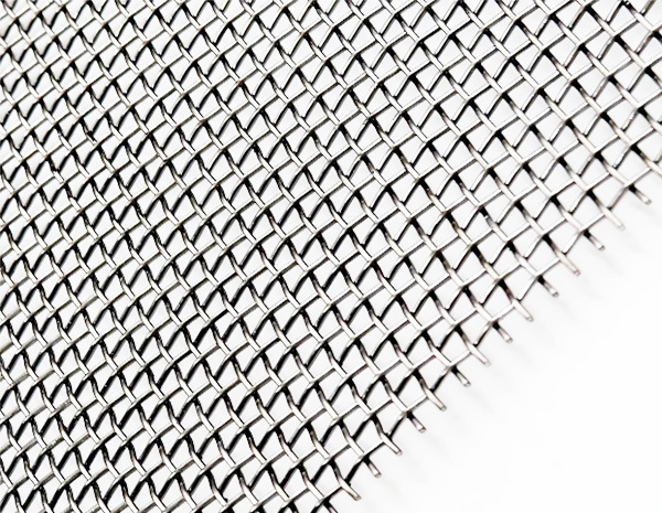 Why is manganese used in stainless steel screens