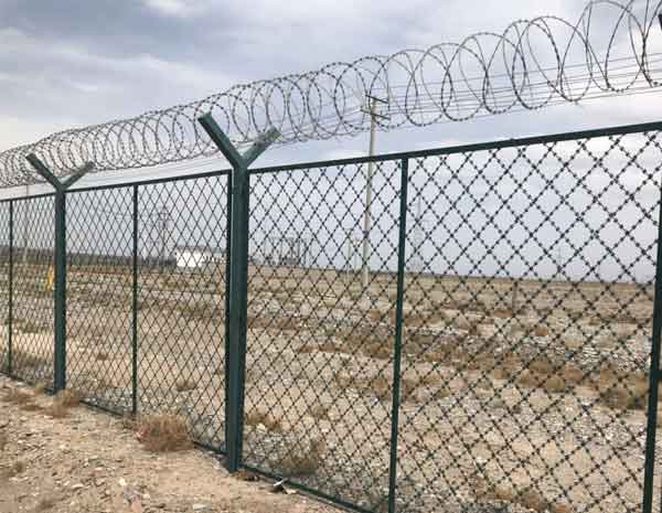 How to install razor wire