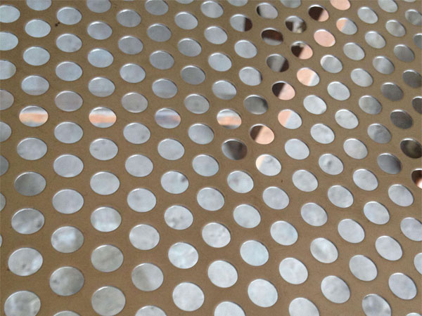 Reasons for burrs on perforated metal sheets