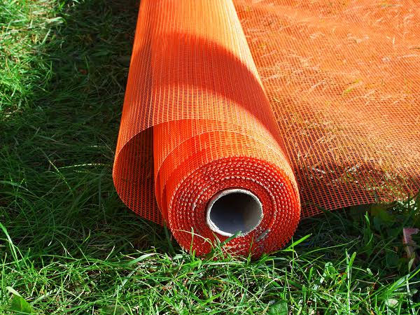 Method for Adhering Fiberglass Mesh Cloth